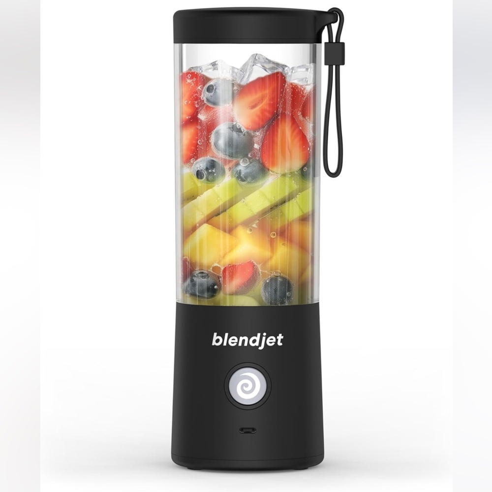 BRAND NEW Blend jet 2 portable blender